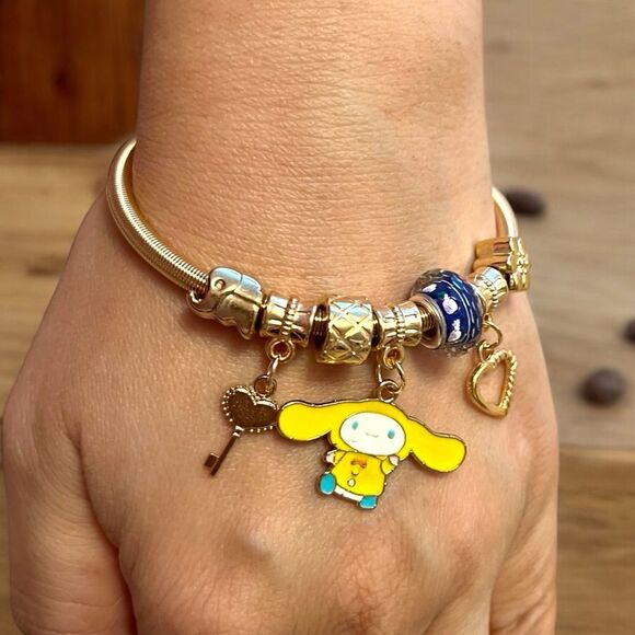 Cinnamoroll Heart Key Elephant Gold Tone Charm Bracelet - Picture 2 of 2